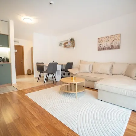 Apartment Pirin Sense Family - - Free Parking Bansko